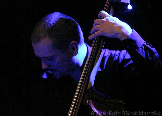 Daniel Biel (bass)